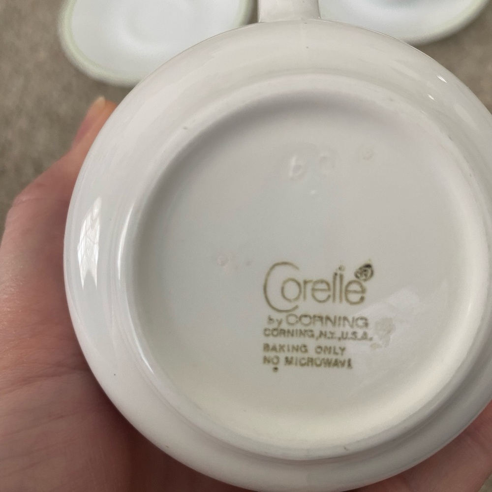 Set of 4 Vintage Corelle Wildflower Coffee Mugs & Saucers - Picture 3 of 6